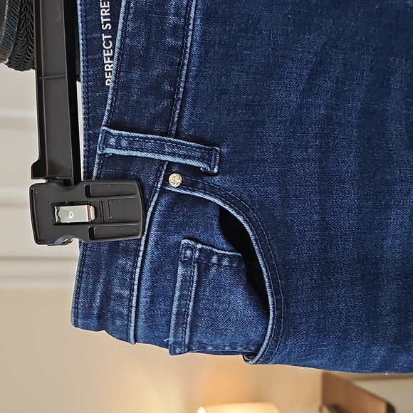 Jeans - Picture 5 of 16